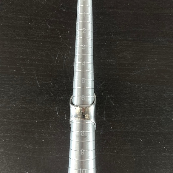 Beautiful Silver Statement Ring With Pave Cubic Zirconia Size 7 - Picture 7 of 7